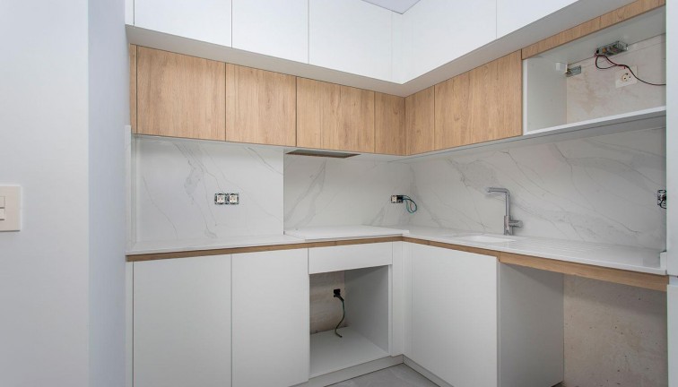 Resale - Apartment - Torrevieja - Paseo maritimo