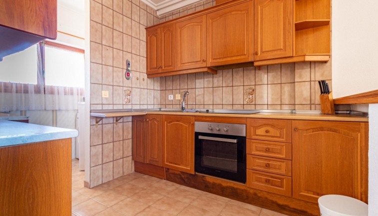 Resale - Apartment - Torrevieja - Punta Prima