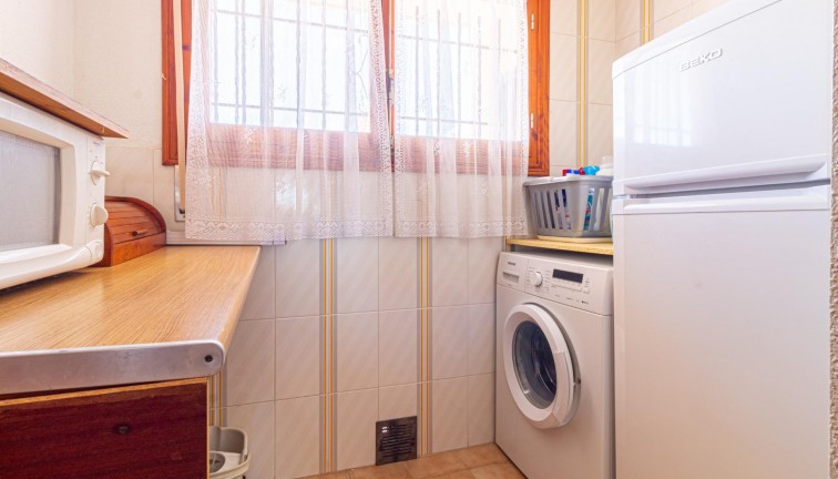 Resale - Apartment - Torrevieja - Punta Prima