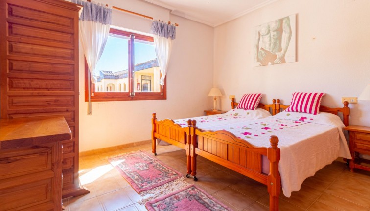 Resale - Apartment - Torrevieja - Punta Prima
