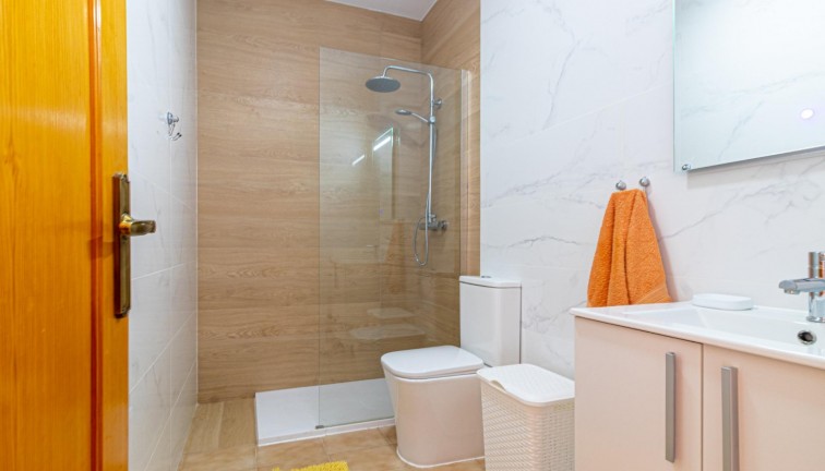 Resale - Apartment - Torrevieja - Punta Prima