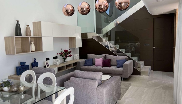 Uudistuotanto - Erillistalo - Rojales - Ciudad Quesada