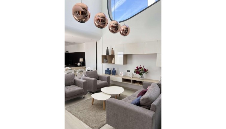 Uudistuotanto - Erillistalo - Rojales - Ciudad Quesada