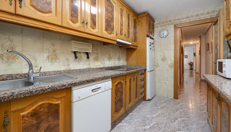 Jälleenmyynti - Asunto - Guardamar del Segura