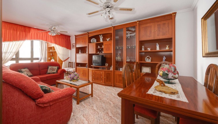 Jälleenmyynti - Asunto - Guardamar del Segura