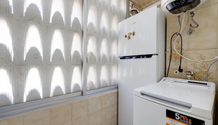 Jälleenmyynti - Asunto - Guardamar del Segura