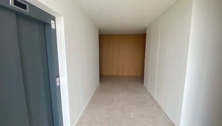 Jälleenmyynti - Asunto - Las Colinas