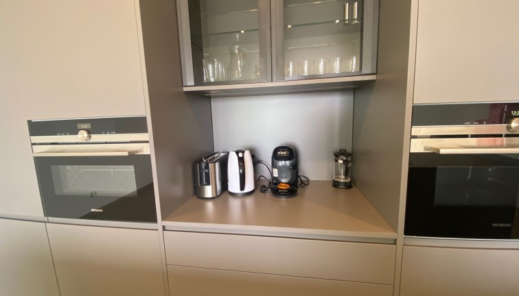 Jälleenmyynti - Asunto - Las Colinas