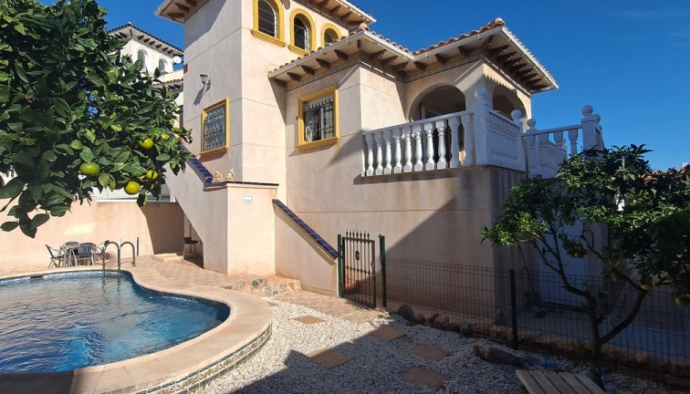Resale - Chalet - La Zenia