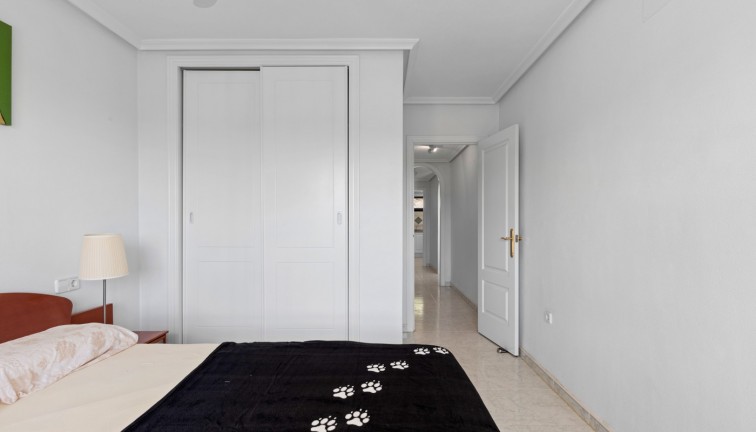 Resale - Apartment - Campoamor