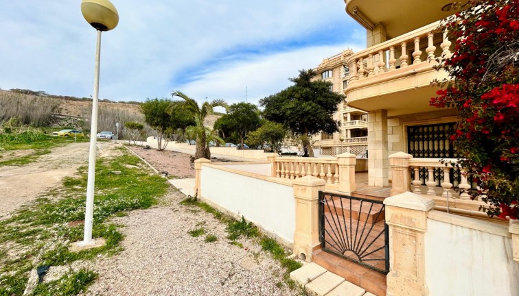 Reventa - Apartamento / piso - Guardamar del Segura