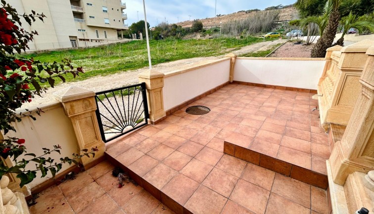 Reventa - Apartamento / piso - Guardamar del Segura