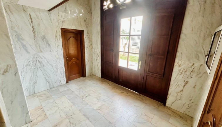 Reventa - Apartamento / piso - Guardamar del Segura