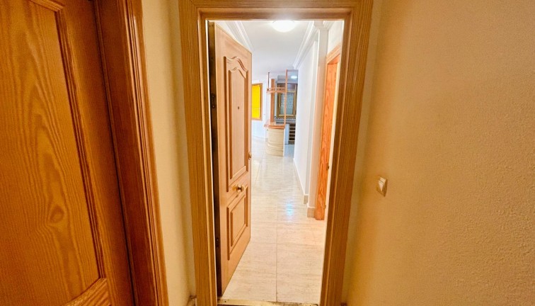 Reventa - Apartamento / piso - Guardamar del Segura