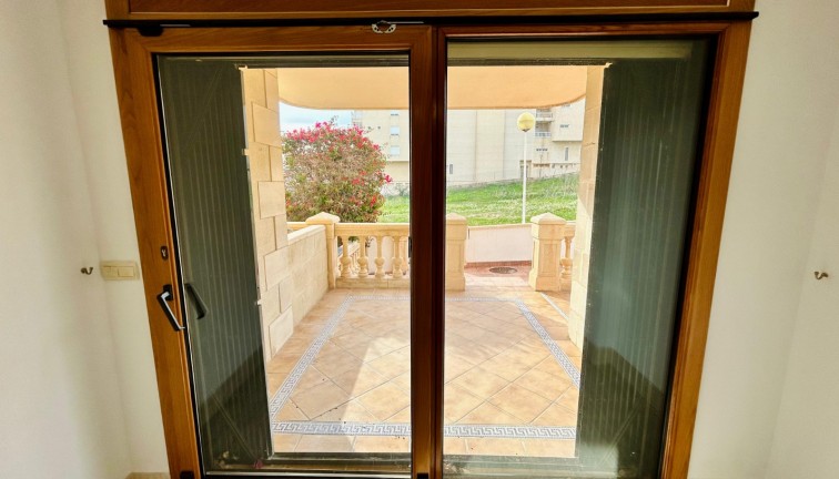 Reventa - Apartamento / piso - Guardamar del Segura