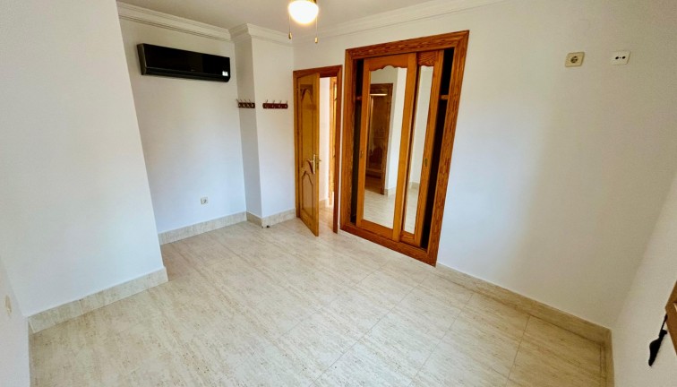 Reventa - Apartamento / piso - Guardamar del Segura