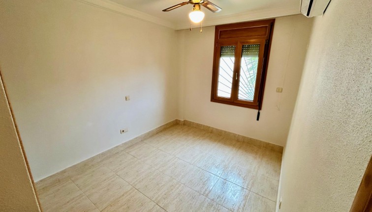 Reventa - Apartamento / piso - Guardamar del Segura