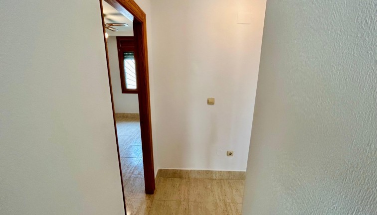 Reventa - Apartamento / piso - Guardamar del Segura