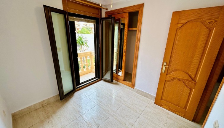 Reventa - Apartamento / piso - Guardamar del Segura