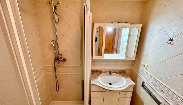 Reventa - Apartamento / piso - Guardamar del Segura