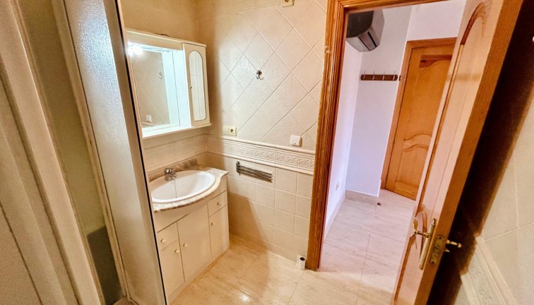 Reventa - Apartamento / piso - Guardamar del Segura