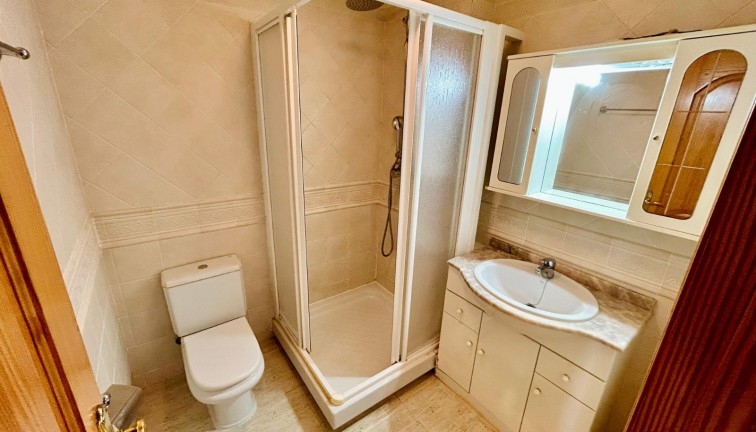 Reventa - Apartamento / piso - Guardamar del Segura