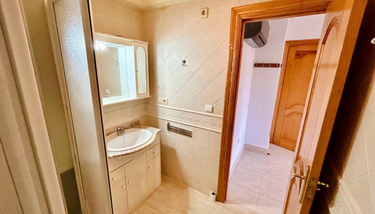 Reventa - Apartamento / piso - Guardamar del Segura