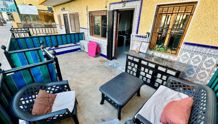 Reventa - Apartamento dúplex - Torrevieja - LA MATA