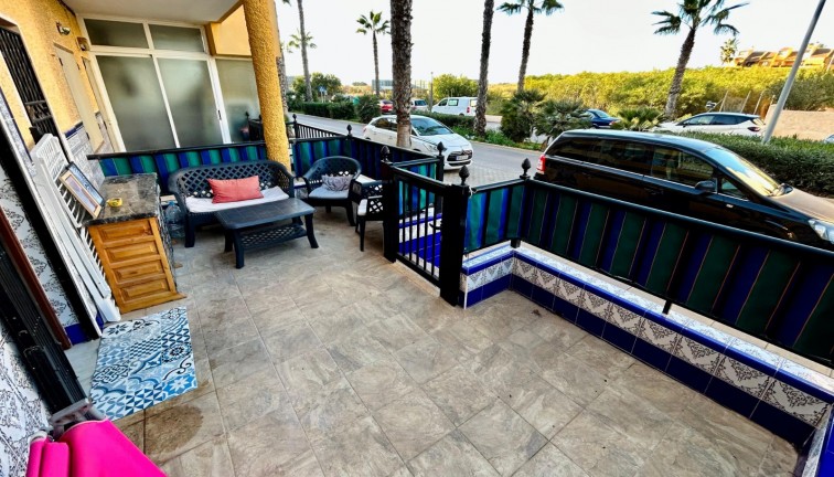 Reventa - Apartamento dúplex - Torrevieja - LA MATA