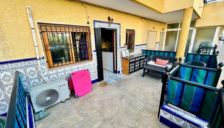 Reventa - Apartamento dúplex - Torrevieja - LA MATA