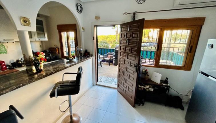 Reventa - Apartamento dúplex - Torrevieja - LA MATA