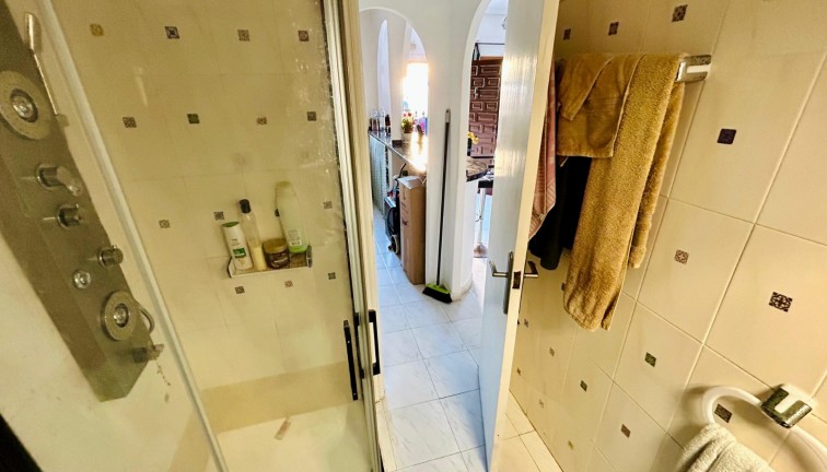 Reventa - Apartamento dúplex - Torrevieja - LA MATA