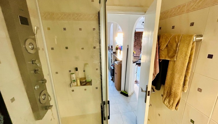 Reventa - Apartamento dúplex - Torrevieja - LA MATA