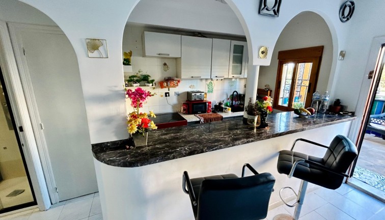 Reventa - Apartamento dúplex - Torrevieja - LA MATA