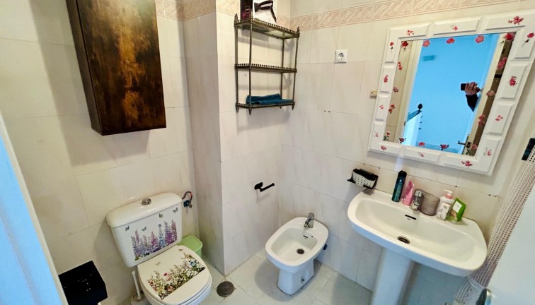 Reventa - Apartamento dúplex - Torrevieja - LA MATA