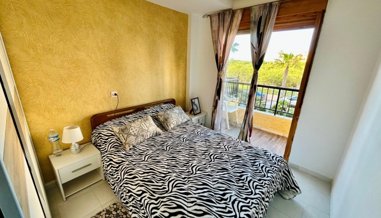 Reventa - Apartamento dúplex - Torrevieja - LA MATA