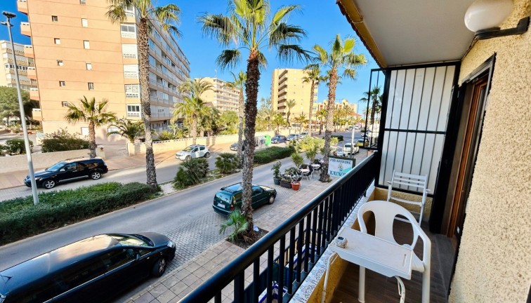 Reventa - Apartamento dúplex - Torrevieja - LA MATA