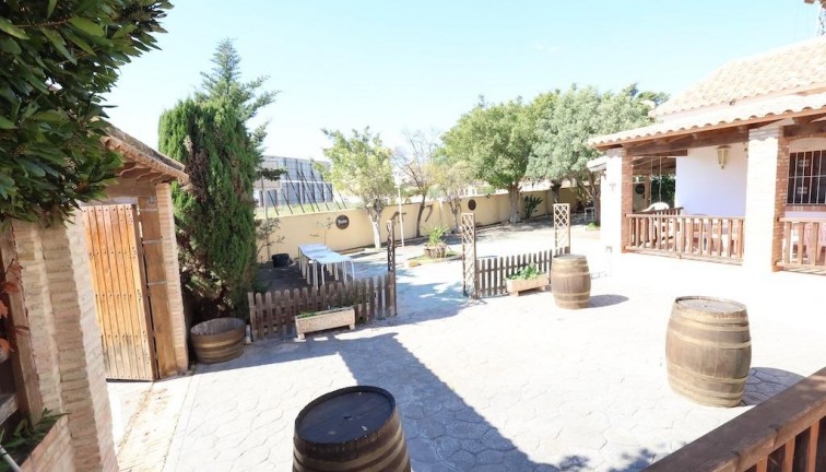 Resale - Commercial - Orihuela Costa - La Zenia