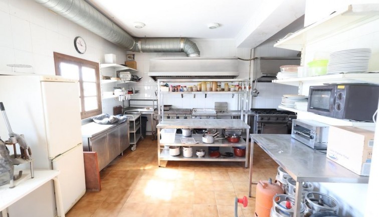 Resale - Commercial - Orihuela Costa - La Zenia