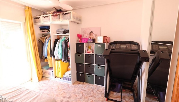 Resale - Commercial - Orihuela Costa - La Zenia