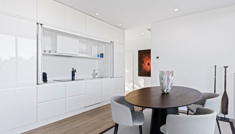 Jälleenmyynti - Erillistalo - Las Colinas