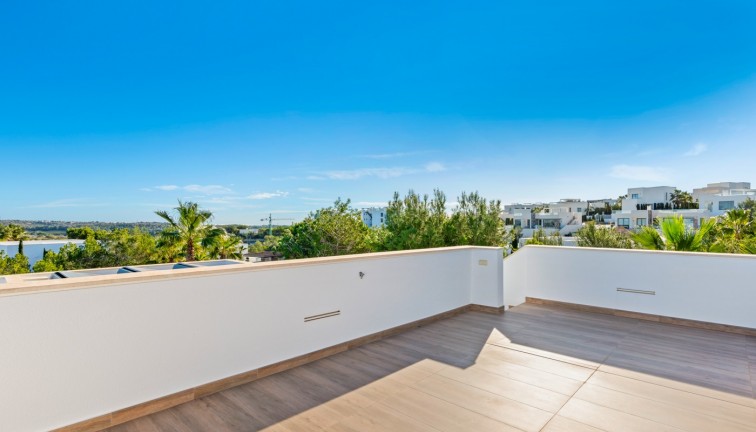 Jälleenmyynti - Erillistalo - Las Colinas