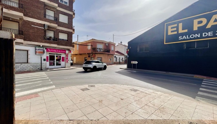 Återförsäljning - Tomt - Rojales