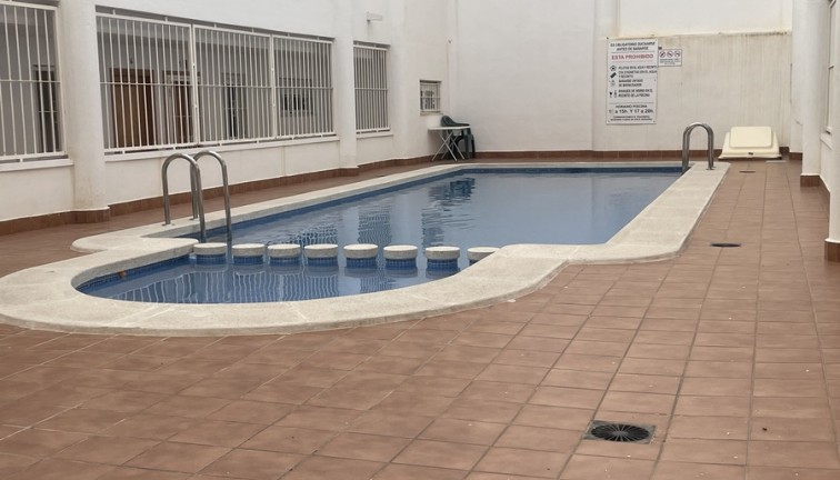 Jälleenmyynti - Asunto - Torrevieja