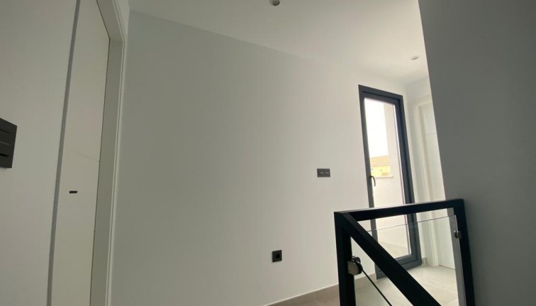 New Build - Chalet - Los Alcazares