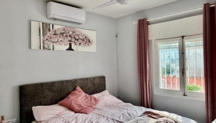 Jälleenmyynti - Erillistalo - Playa Flamenca