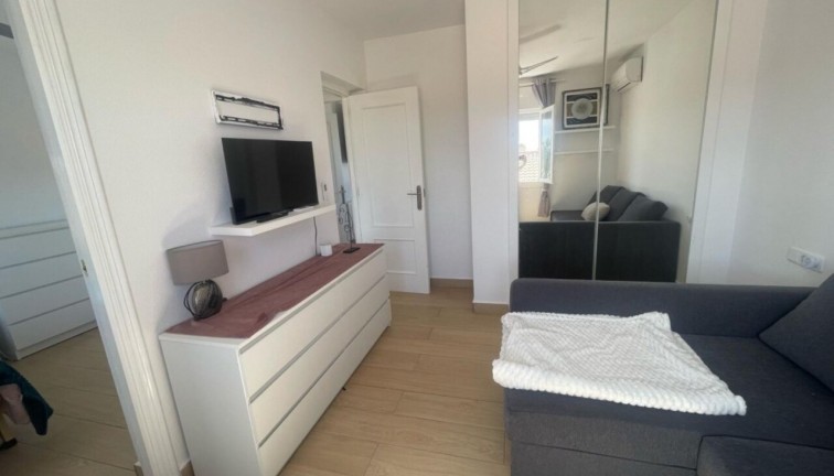 Jälleenmyynti - Erillistalo - Playa Flamenca