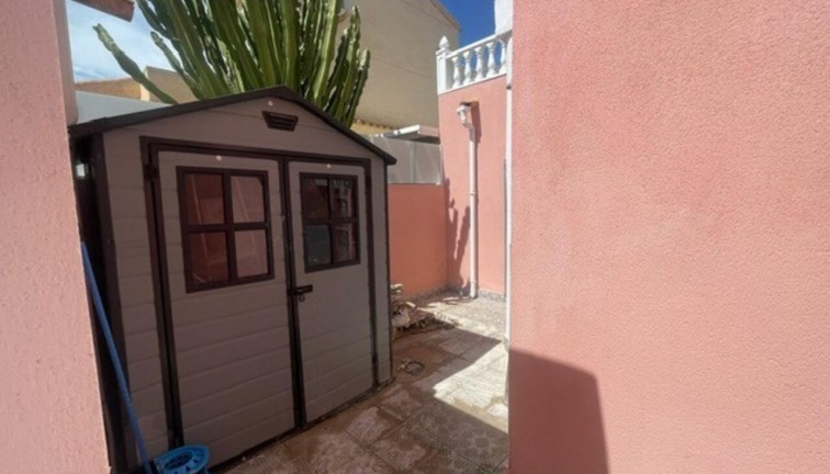 Jälleenmyynti - Erillistalo - Playa Flamenca