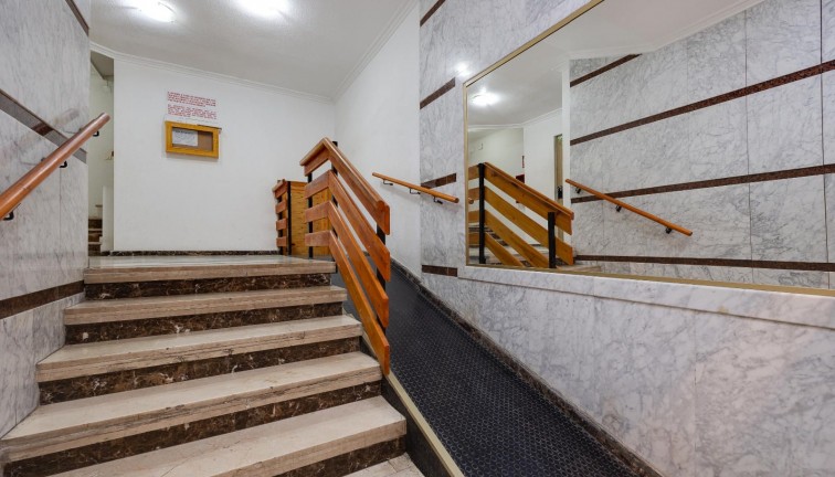 Resale - Apartment - Torrevieja - Curva del Palangre