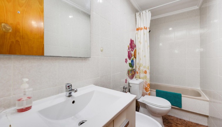 Resale - Apartment - Torrevieja - Curva del Palangre